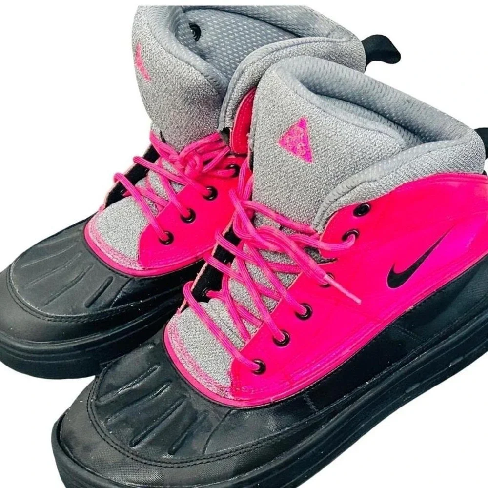Nike ACG Woodside 2 High Pink Black Duck Boots 524876-600 Youth 6.5Y / Womens 8